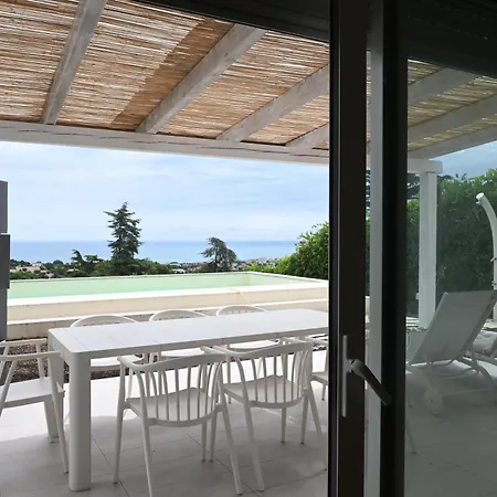 N324 - Numana, Luminoso Bilocale Con Piscina Privata E Giardino Apartamento *